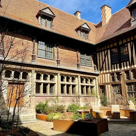 Le Paillot Hyper Centre Classe *