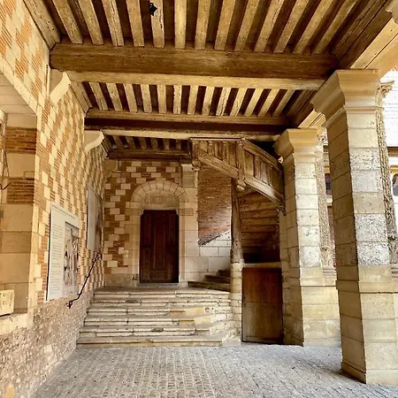 Le Paillot Hyper Centre Classe *